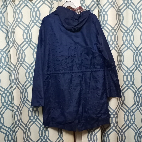 Rain Coat - Picture 4 of 4